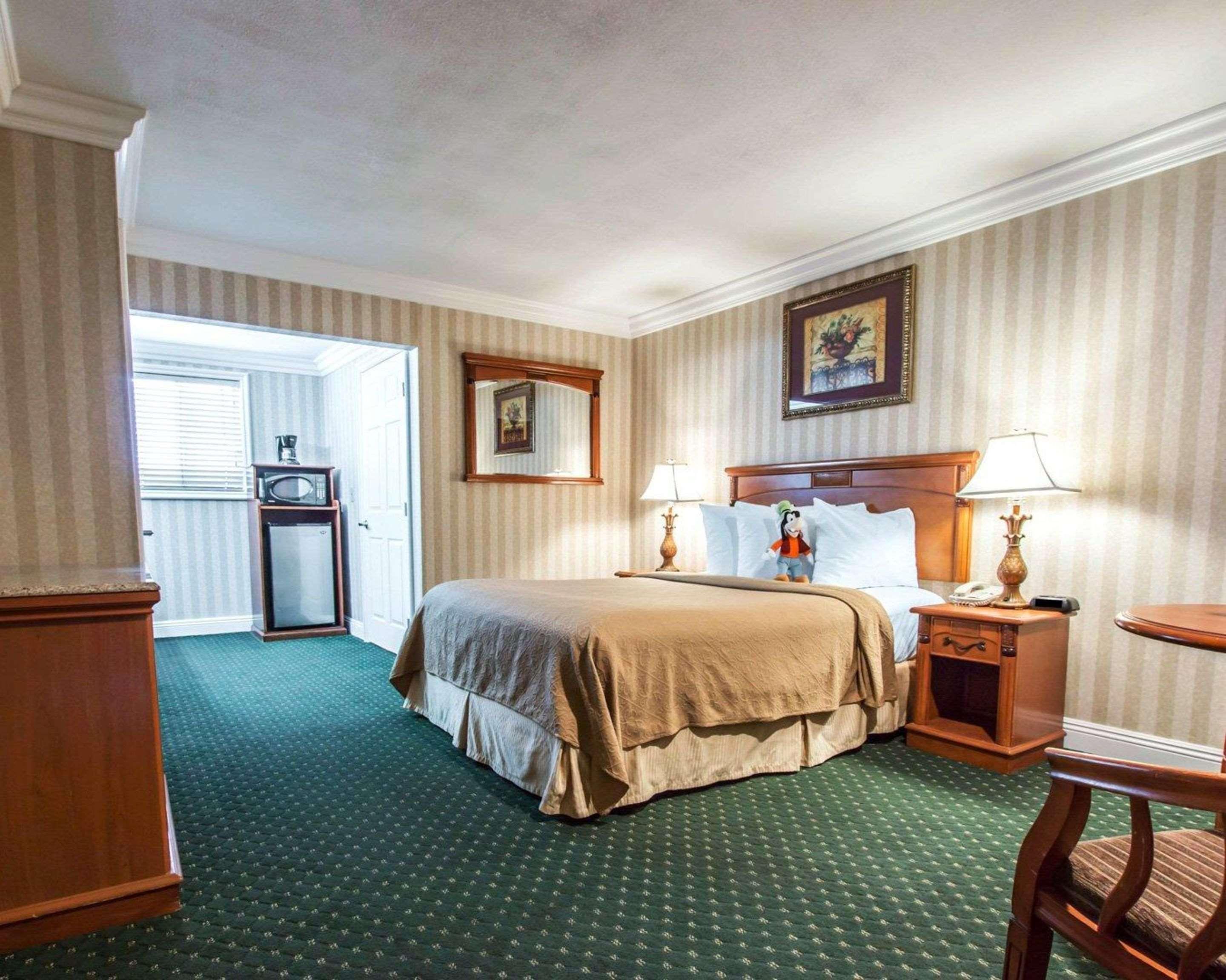Quality Inn & Suites Anaheim Maingate Εξωτερικό φωτογραφία