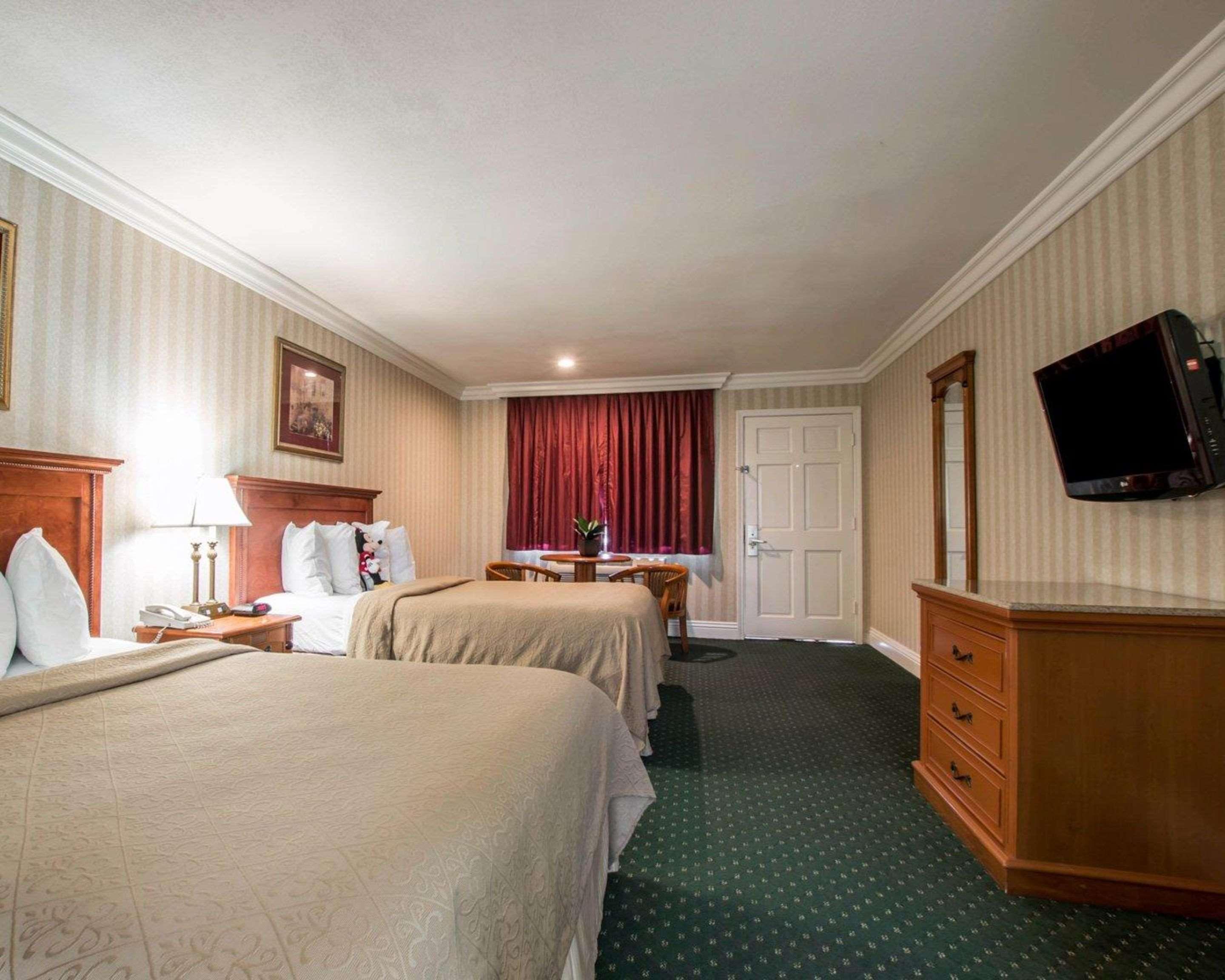 Quality Inn & Suites Anaheim Maingate Εξωτερικό φωτογραφία