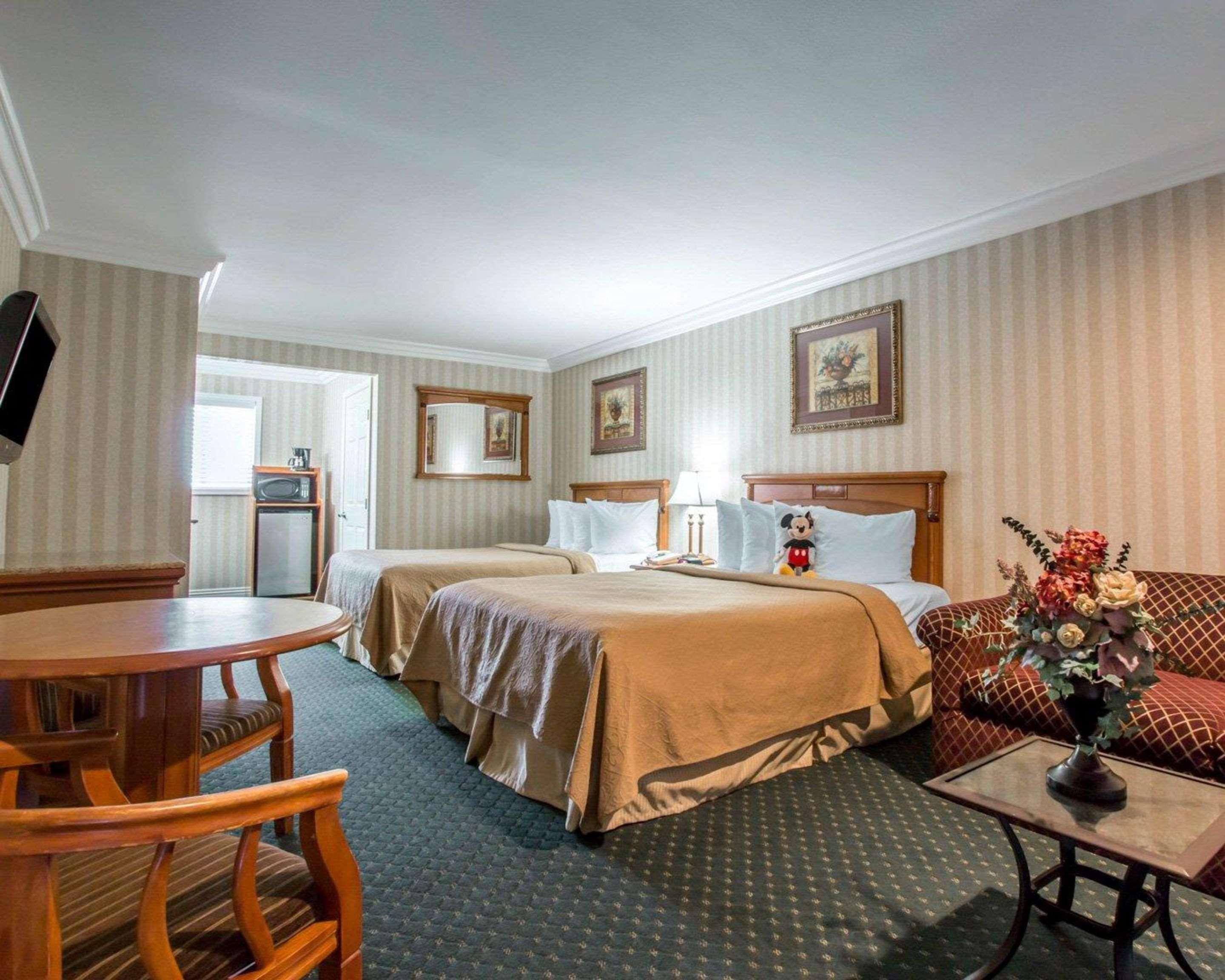 Quality Inn & Suites Anaheim Maingate Εξωτερικό φωτογραφία