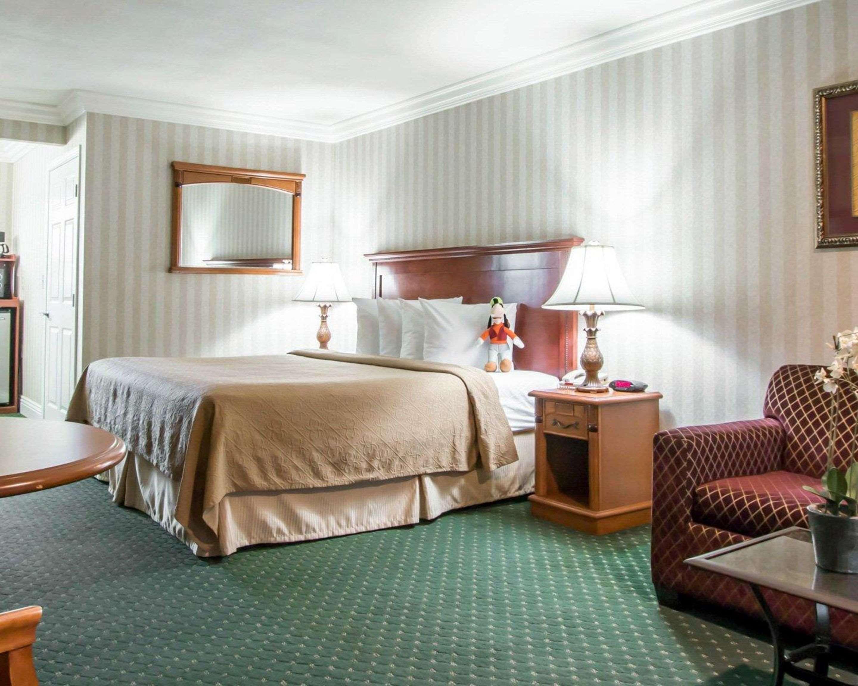 Quality Inn & Suites Anaheim Maingate Εξωτερικό φωτογραφία