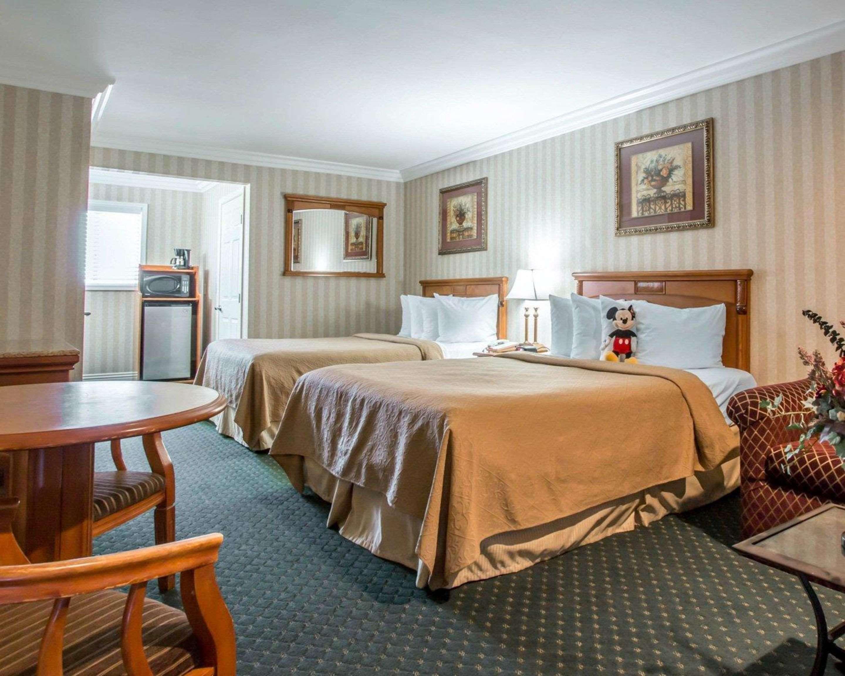 Quality Inn & Suites Anaheim Maingate Εξωτερικό φωτογραφία