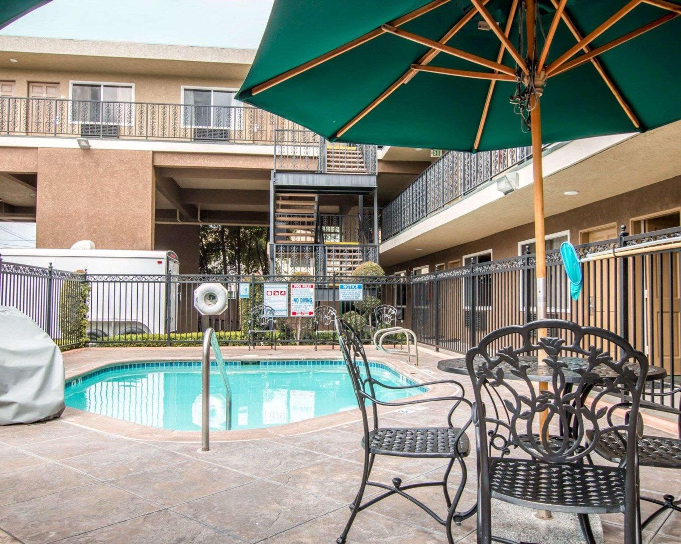 Quality Inn & Suites Anaheim Maingate Εξωτερικό φωτογραφία