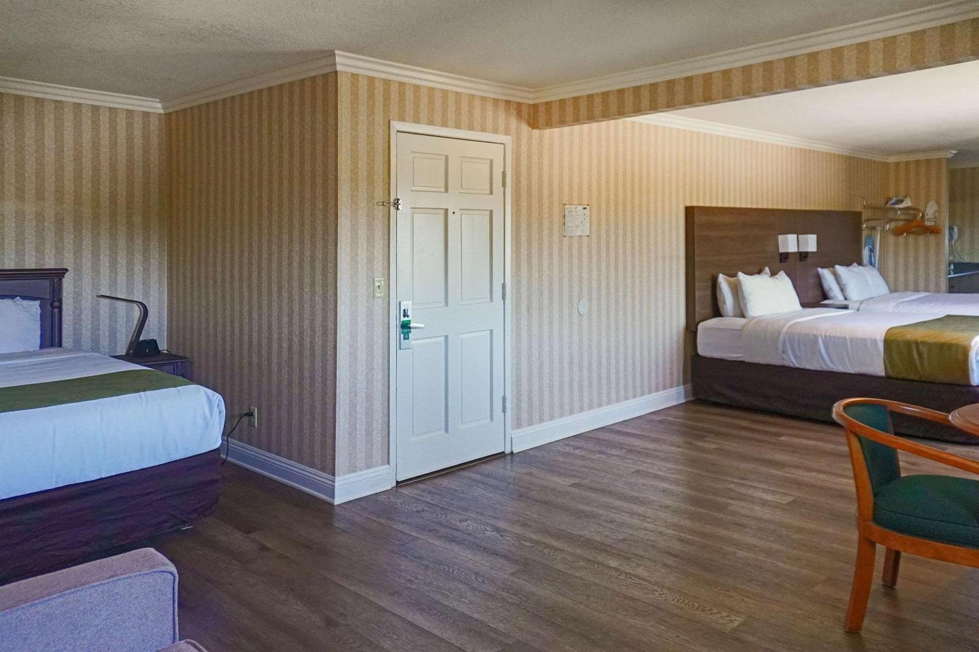 Quality Inn & Suites Anaheim Maingate Εξωτερικό φωτογραφία