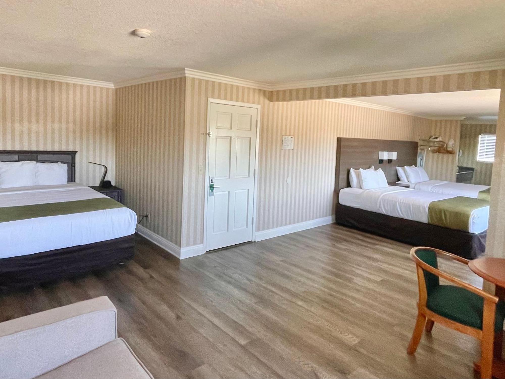 Quality Inn & Suites Anaheim Maingate Εξωτερικό φωτογραφία