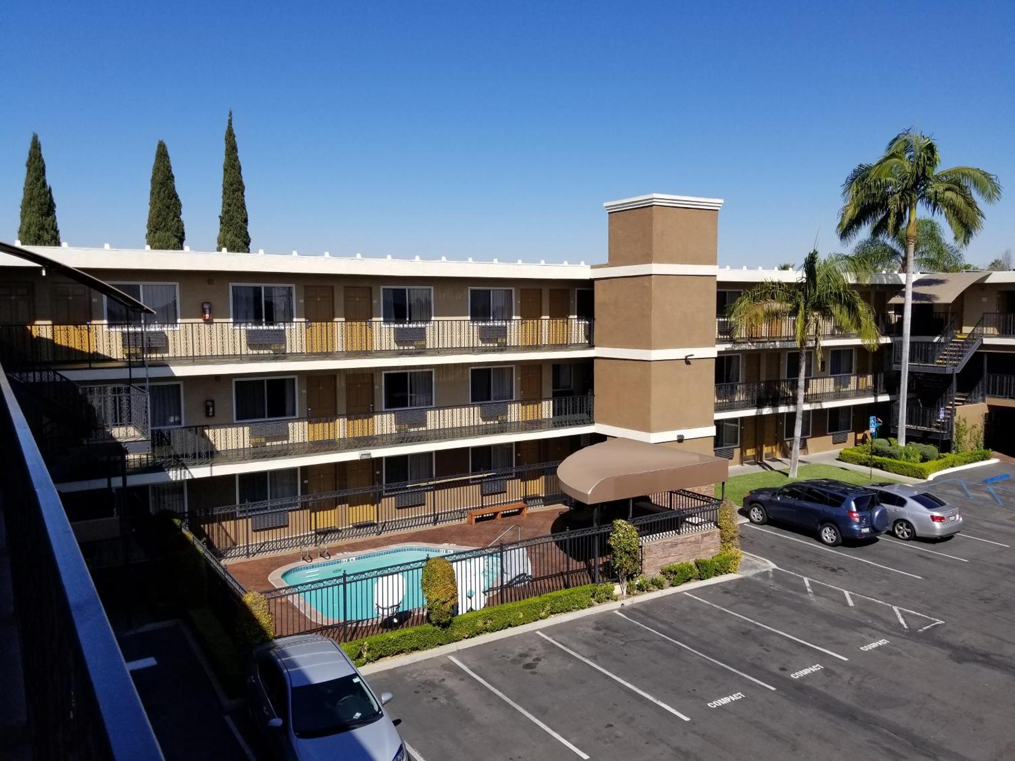 Quality Inn & Suites Anaheim Maingate Εξωτερικό φωτογραφία