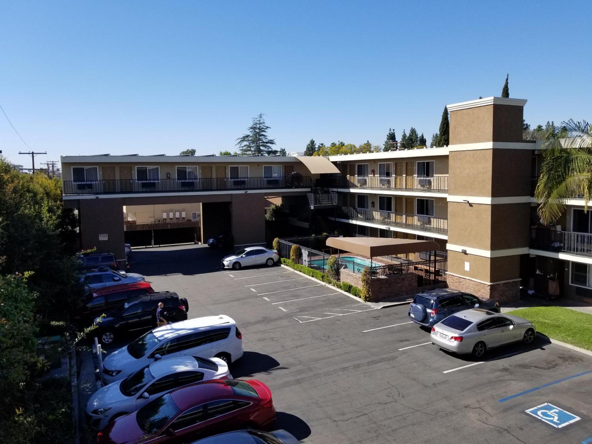 Quality Inn & Suites Anaheim Maingate Εξωτερικό φωτογραφία